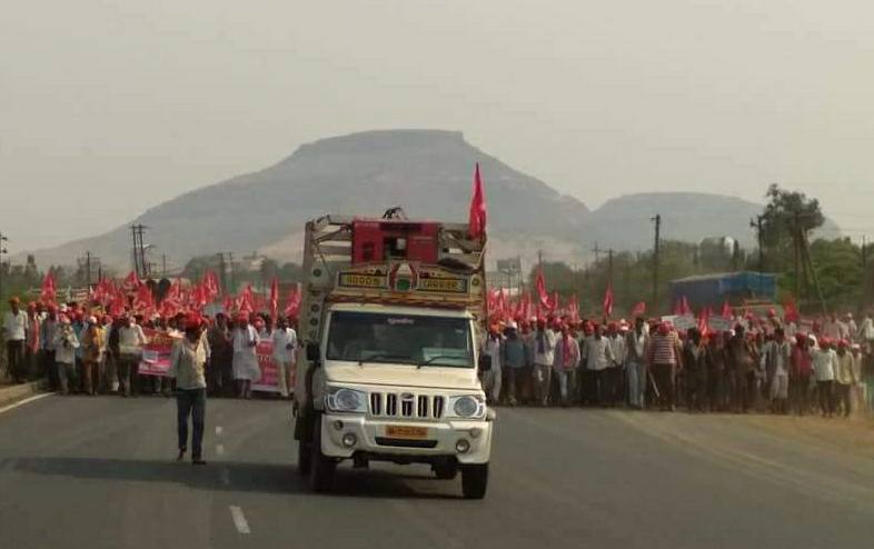 மும்பை என்ன ஆகப் போகிறதோ என்ற உறைபனியில்